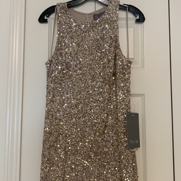 Theia Sequined Gown - Picture 3 of 12